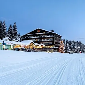 hotel-courcheneige.hotels-rhonealpes.com/