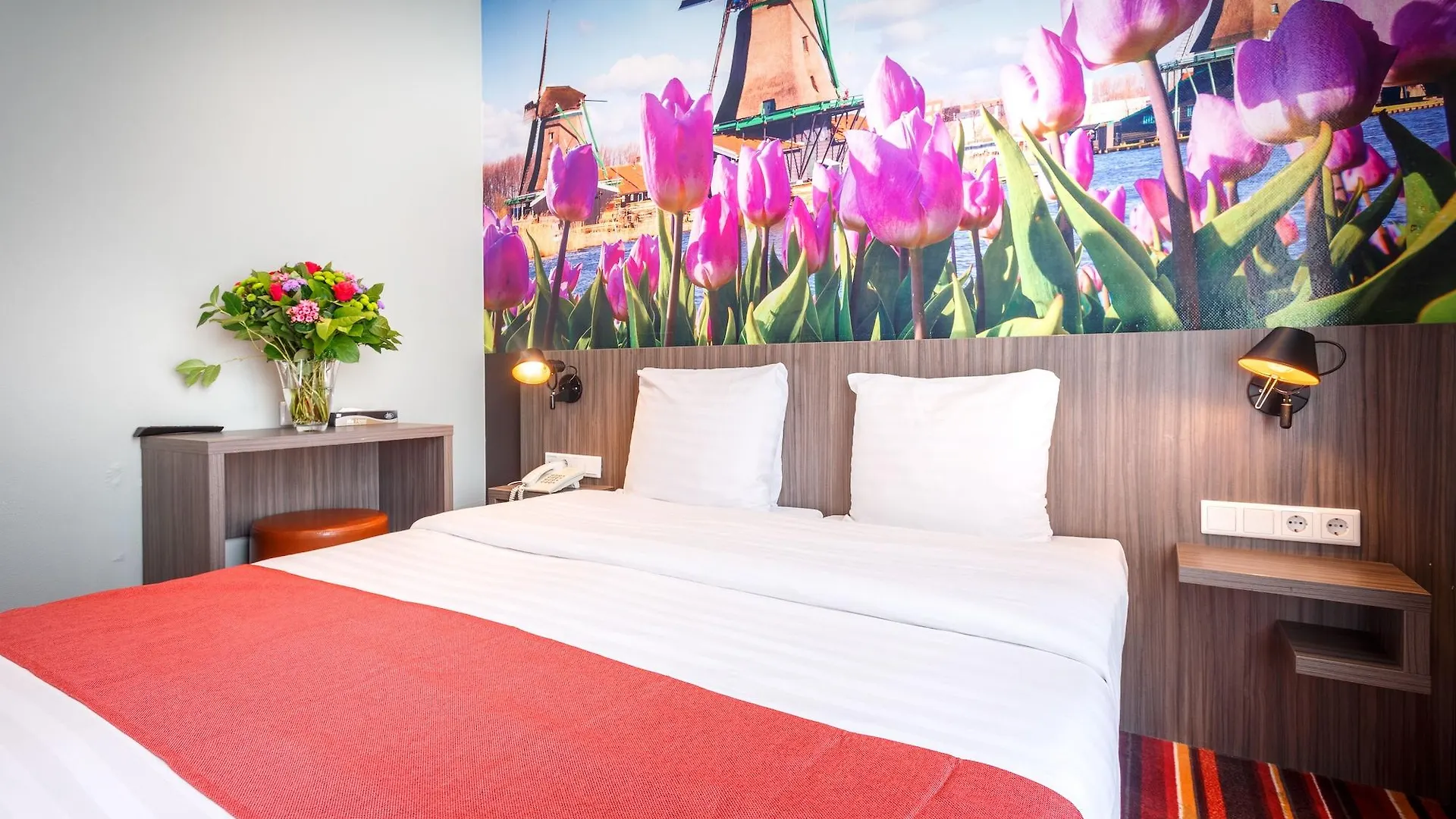 Mozart Hotel Амстердам 2*,  Нидерланды